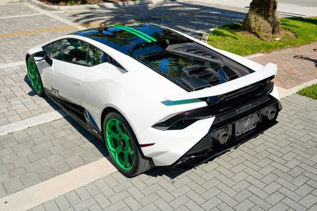 Used 2023 Lamborghini Huracan Tecnica RWD image 20