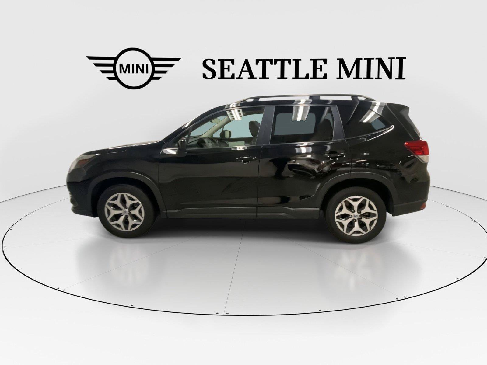 Used 2024 Subaru Forester Premium AWD/4WD image 7