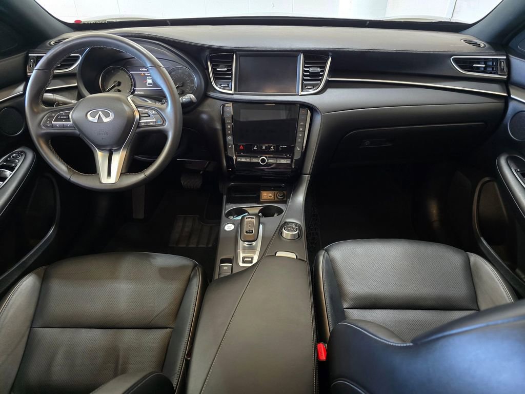 Certified 2025 INFINITI QX55 Luxe w/ Cargo Package image 9
