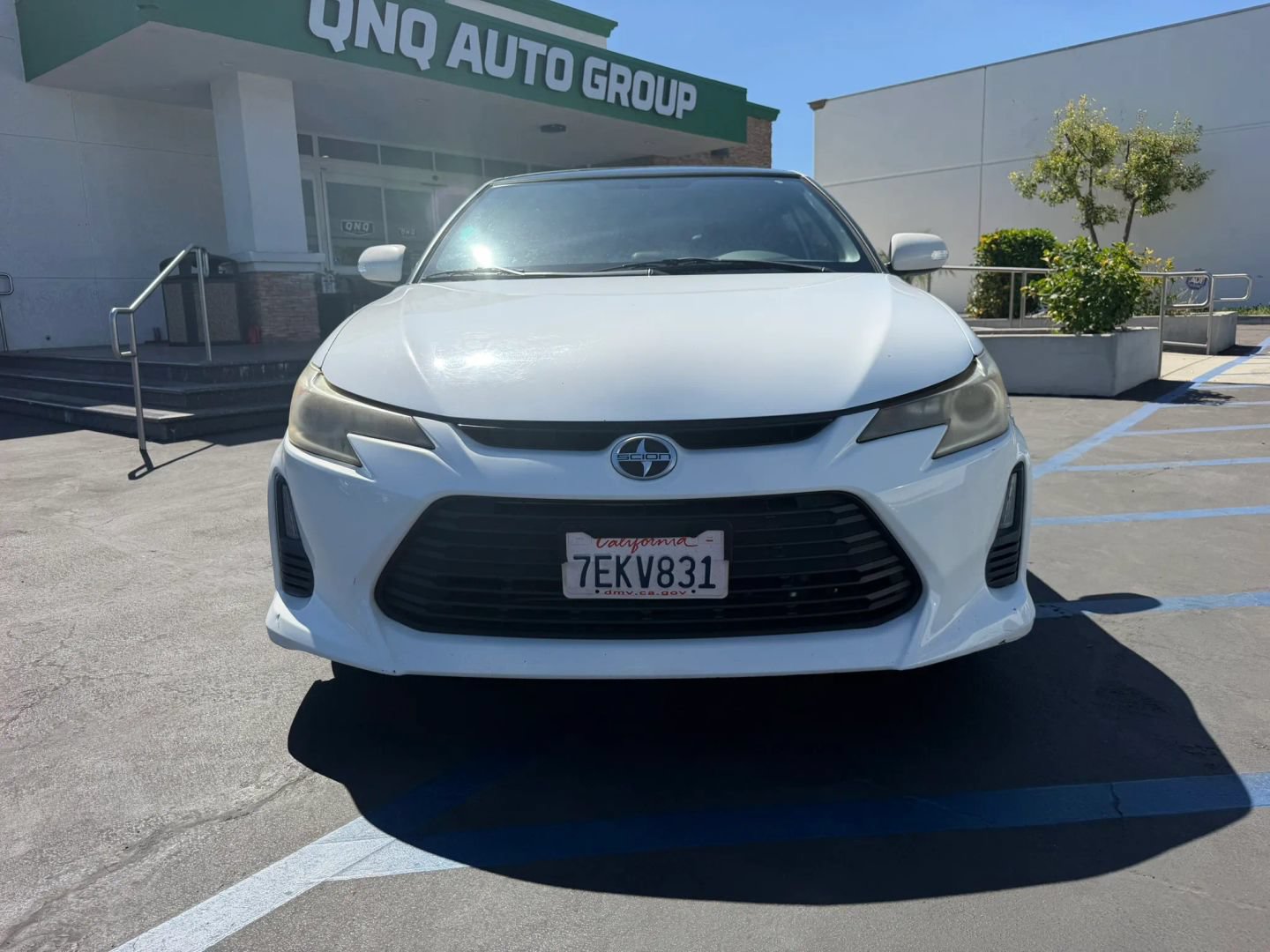 Used 2014 Scion tC FWD image 2