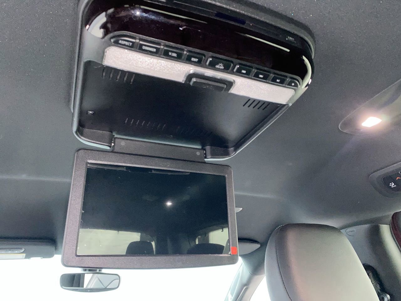 Used 2020 Chrysler Pacifica Touring-L w/ S Appearance Package FWD image 27