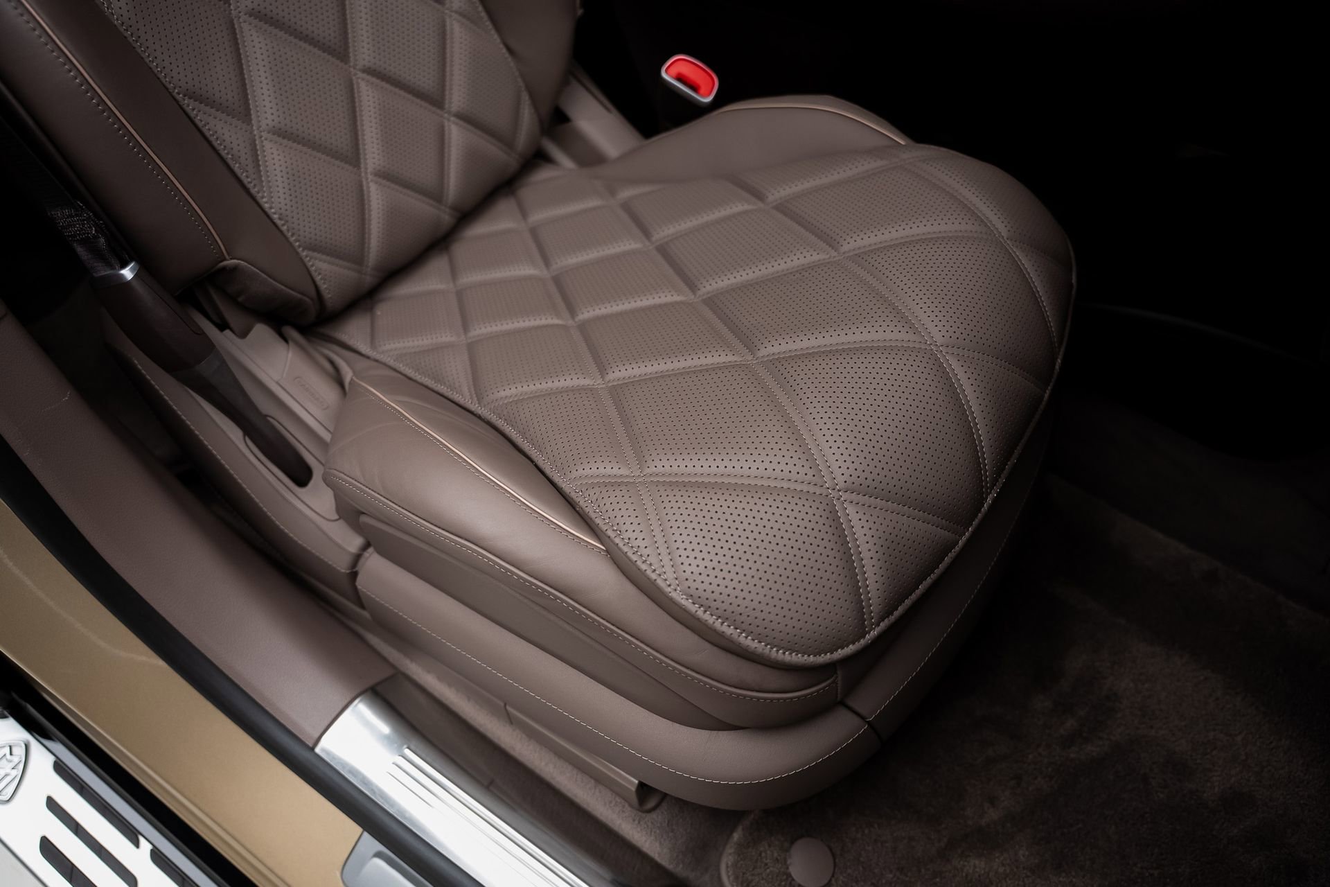 Used 2024 Mercedes-Benz Maybach EQS 680 4MATIC image 65