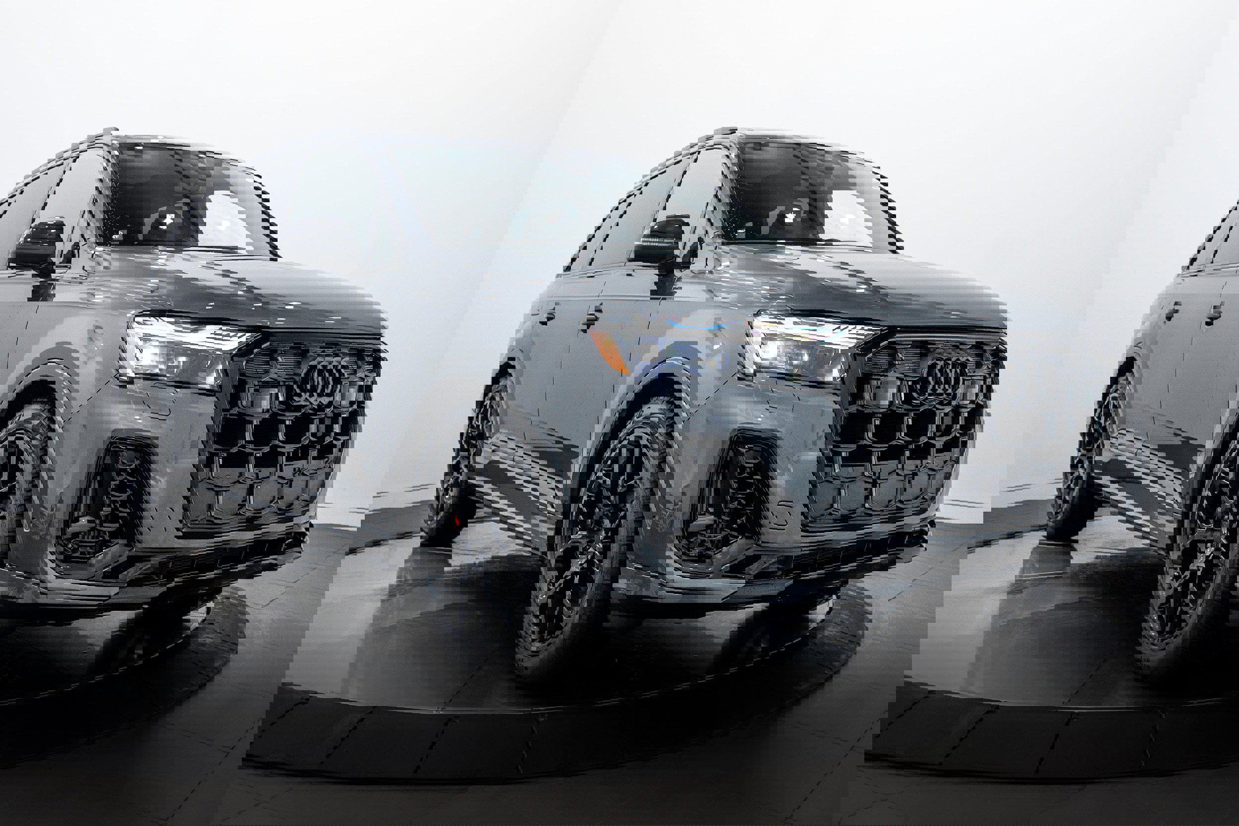 New 2026 Audi SQ7 Prestige