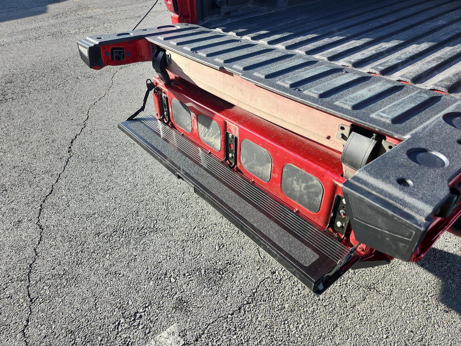 Used 2025 GMC Sierra 1500 AT4 w/ AT4 Premium Package image 12