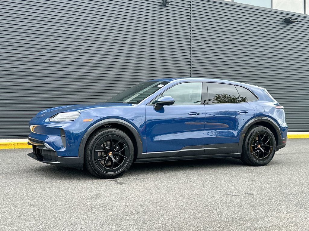 New 2026 Porsche Cayenne Electric AWD/4WD image 2