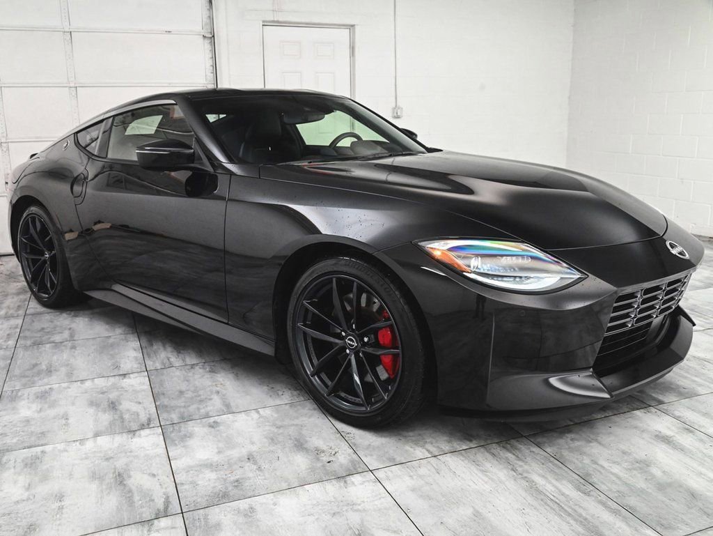 Used 2025 Nissan Z Performance w/ Floor Mat Package image 3