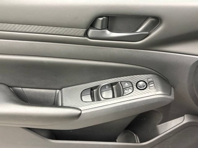 Used 2024 Nissan Altima 2.5 S FWD image 10
