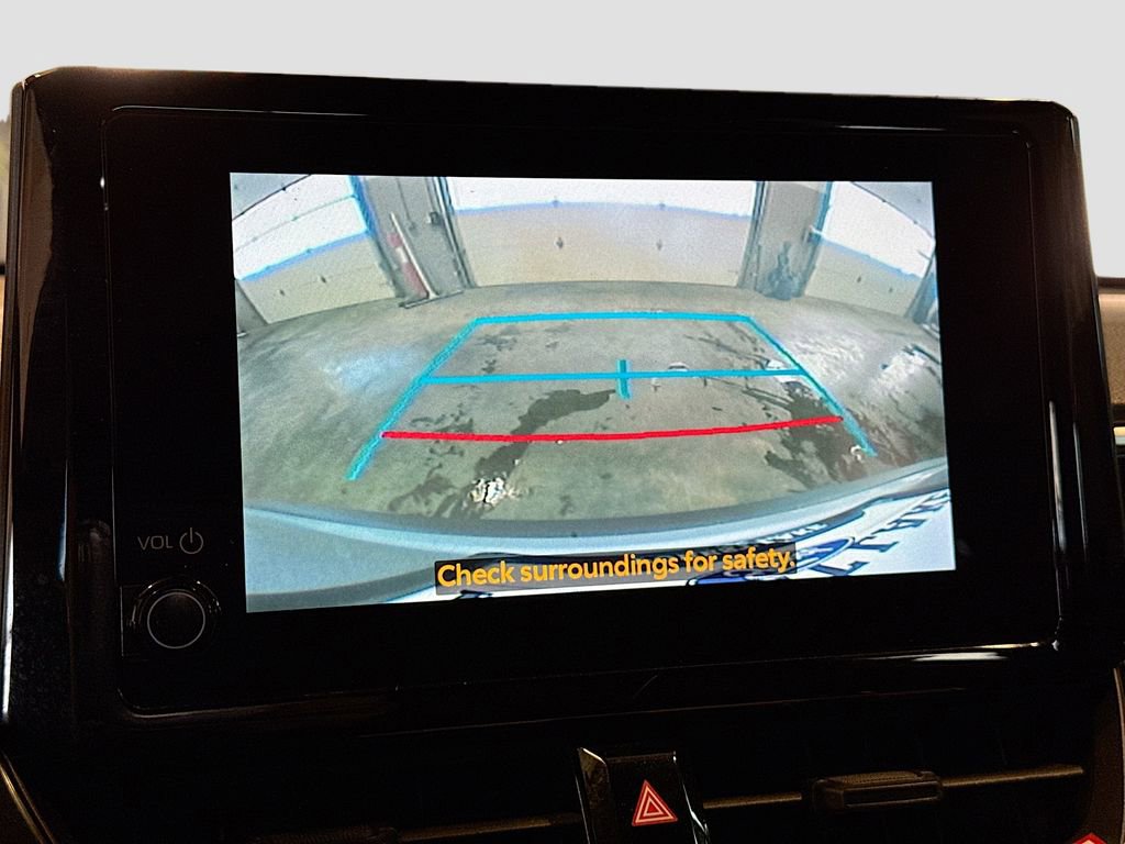 Used 2024 Toyota Corolla Cross SE image 11