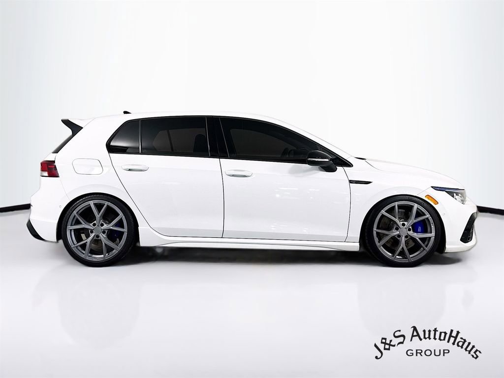 Used 2022 Volkswagen Golf R image 8