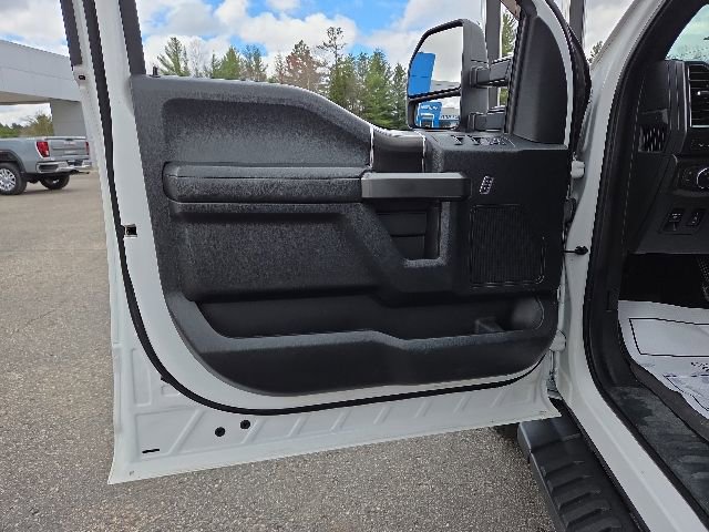 Used 2019 Ford F150 XLT w/ Equipment Group 302A Luxury AWD/4WD image 44
