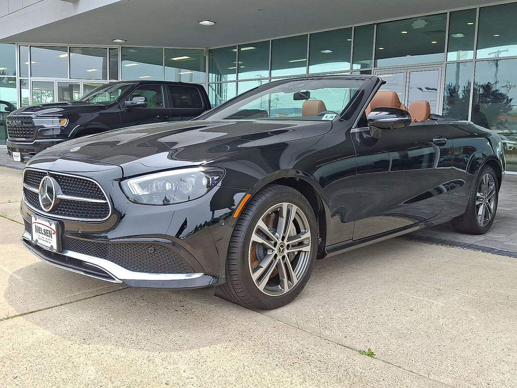Used 2023 Mercedes-Benz E 450 4MATIC Cabriolet image 9