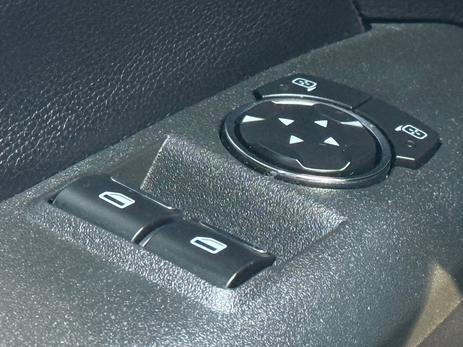 Used 2017 Ford Mustang GT Premium w/ Equipment Group 401A image 31