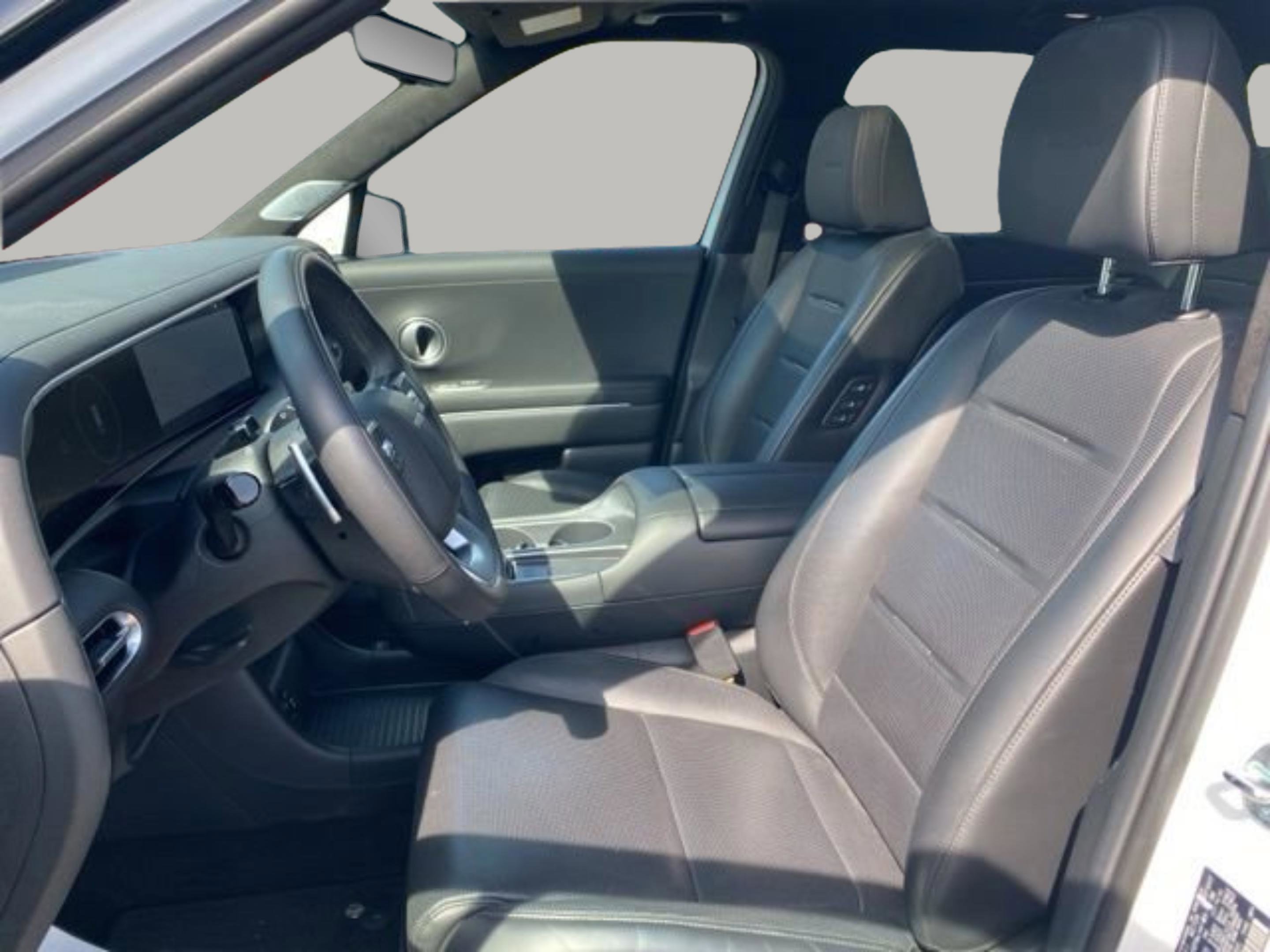 Certified 2026 Hyundai Palisade Calligraphy FWD image 11