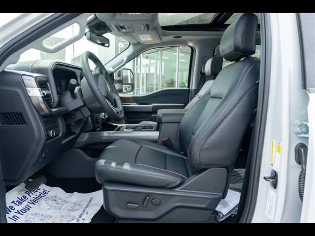 New 2026 Ford F250 Lariat w/ Black Appearance Package AWD/4WD image 54
