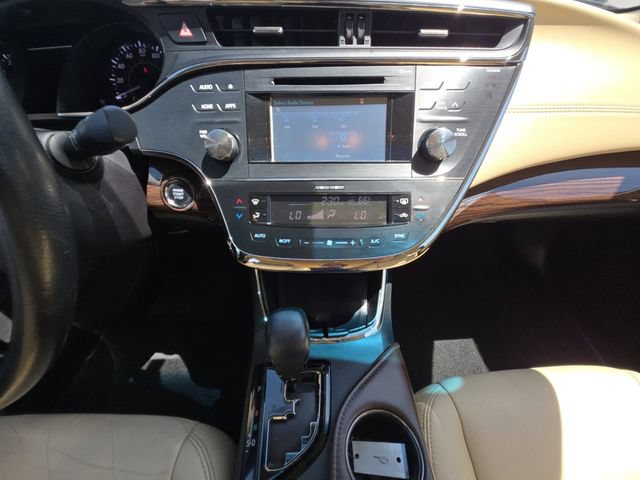 Used 2015 Toyota Avalon XLE Premium FWD image 11