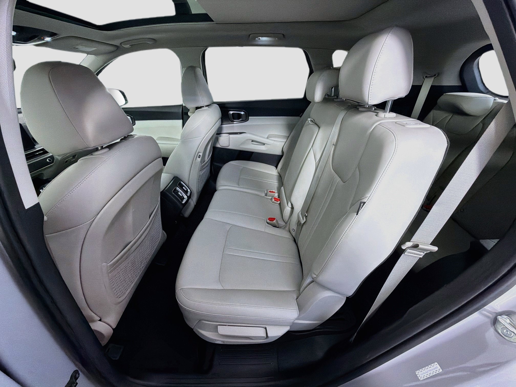 Used 2025 Kia Sorento S w/ Panoramic Sunroof Package FWD image 30