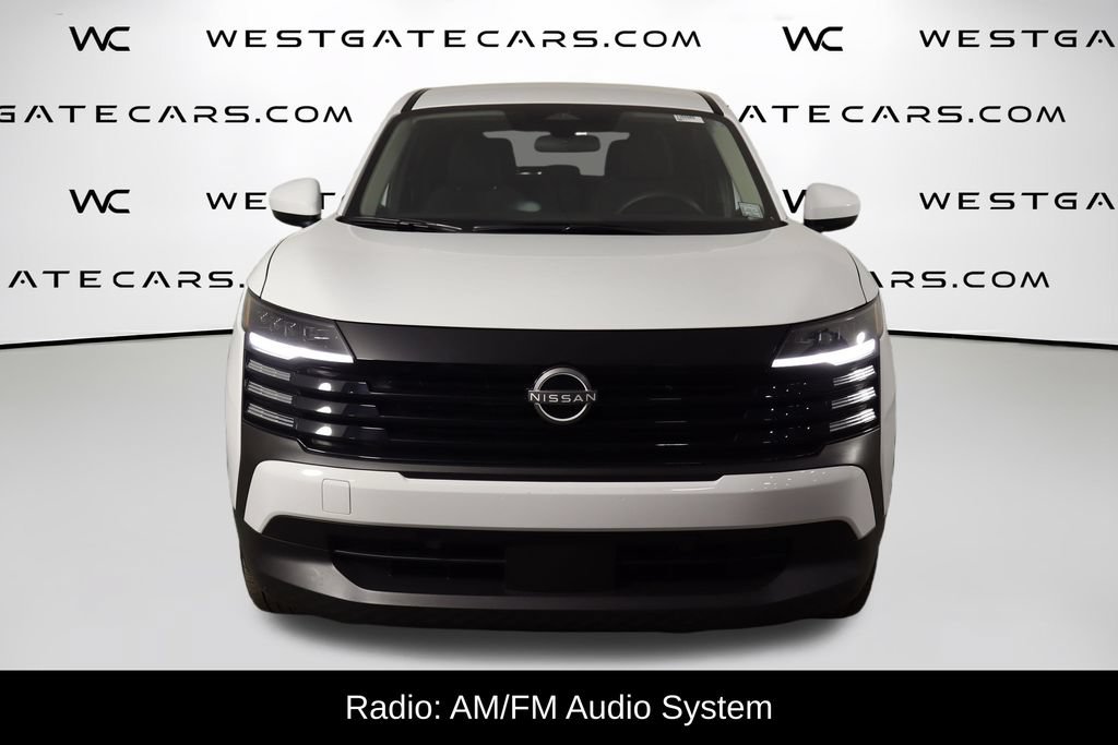 Used 2025 Nissan Kicks SV FWD video 2