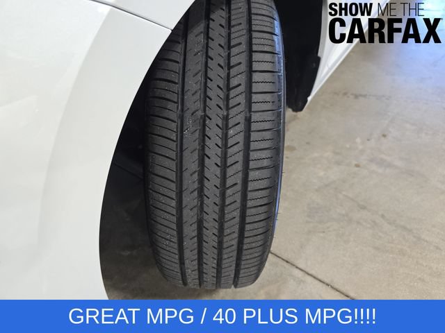 Used 2024 Volkswagen Jetta SE FWD image 23