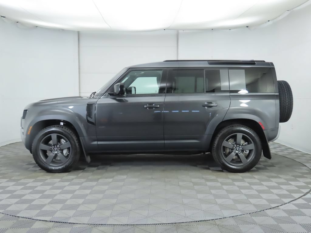 Used 2025 Land Rover Defender 110 S AWD/4WD image 8