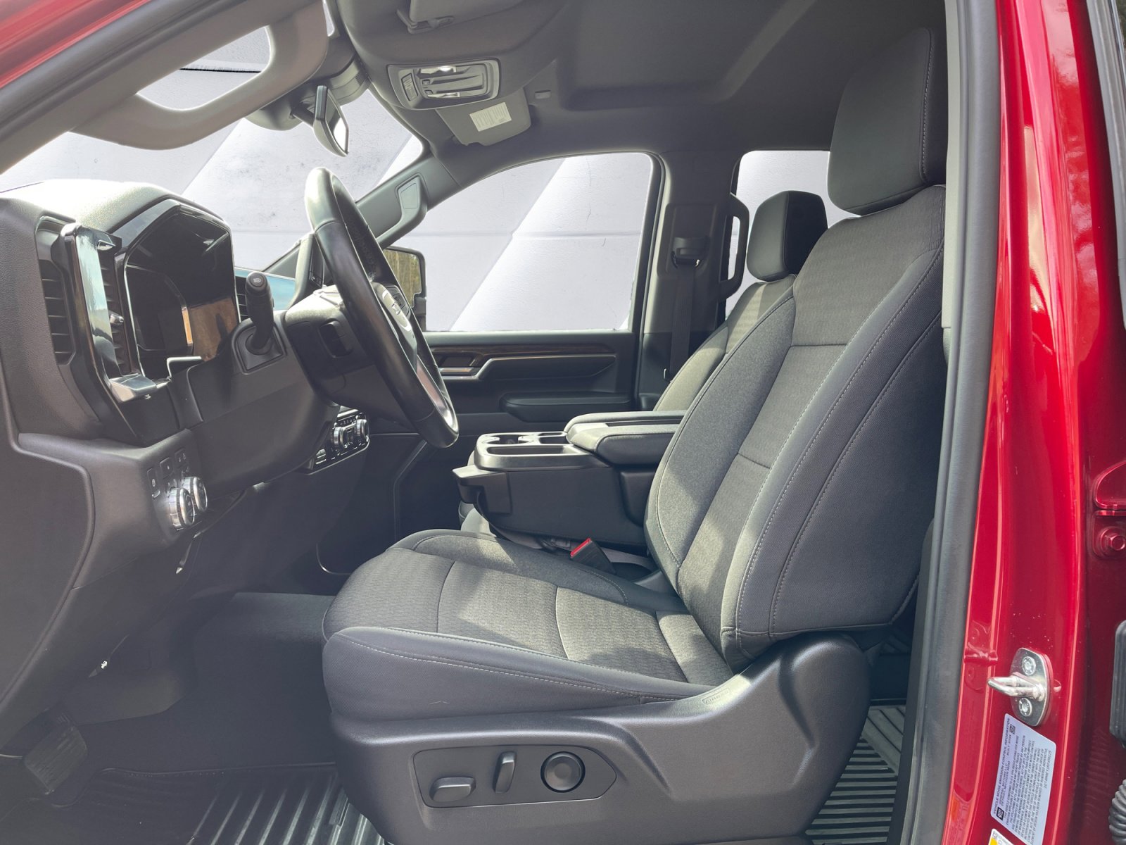 Used 2024 GMC Sierra 2500 SLE w/ SLE Value Package; image 10