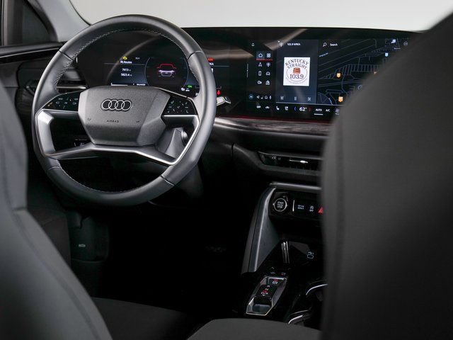 Used 2025 Audi Q5 Premium Plus w/ Premium Plus AWD/4WD image 12