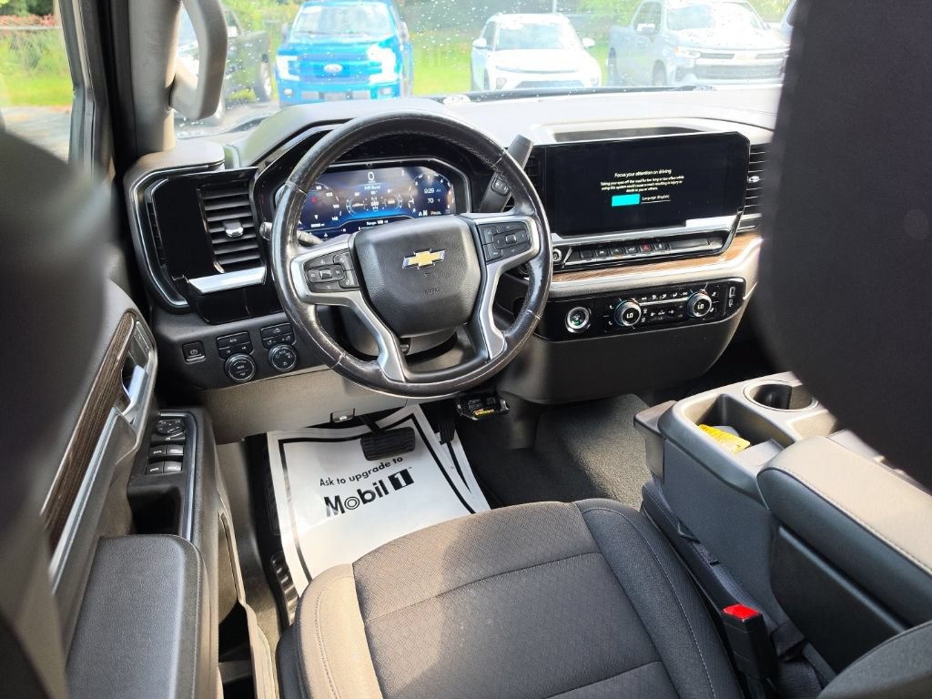 Certified 2022 Chevrolet Silverado 1500 LT AWD/4WD image 7
