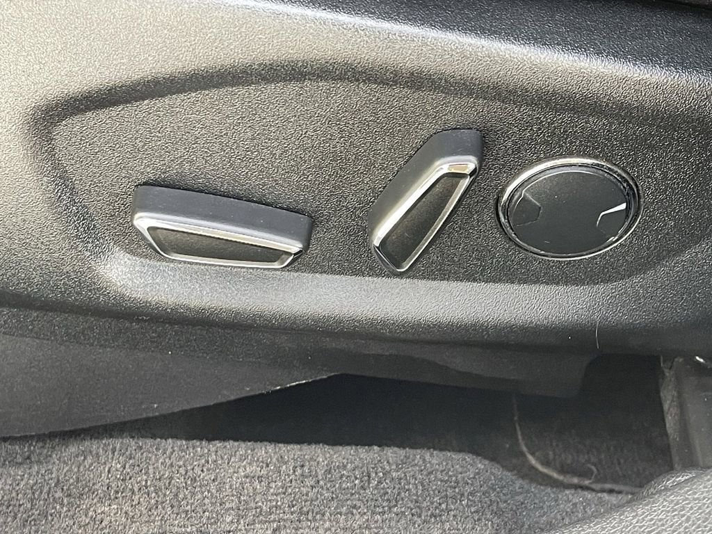 Used 2018 Ford Explorer Limited FWD image 18