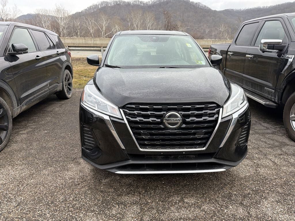 Used 2021 Nissan Kicks S FWD image 3
