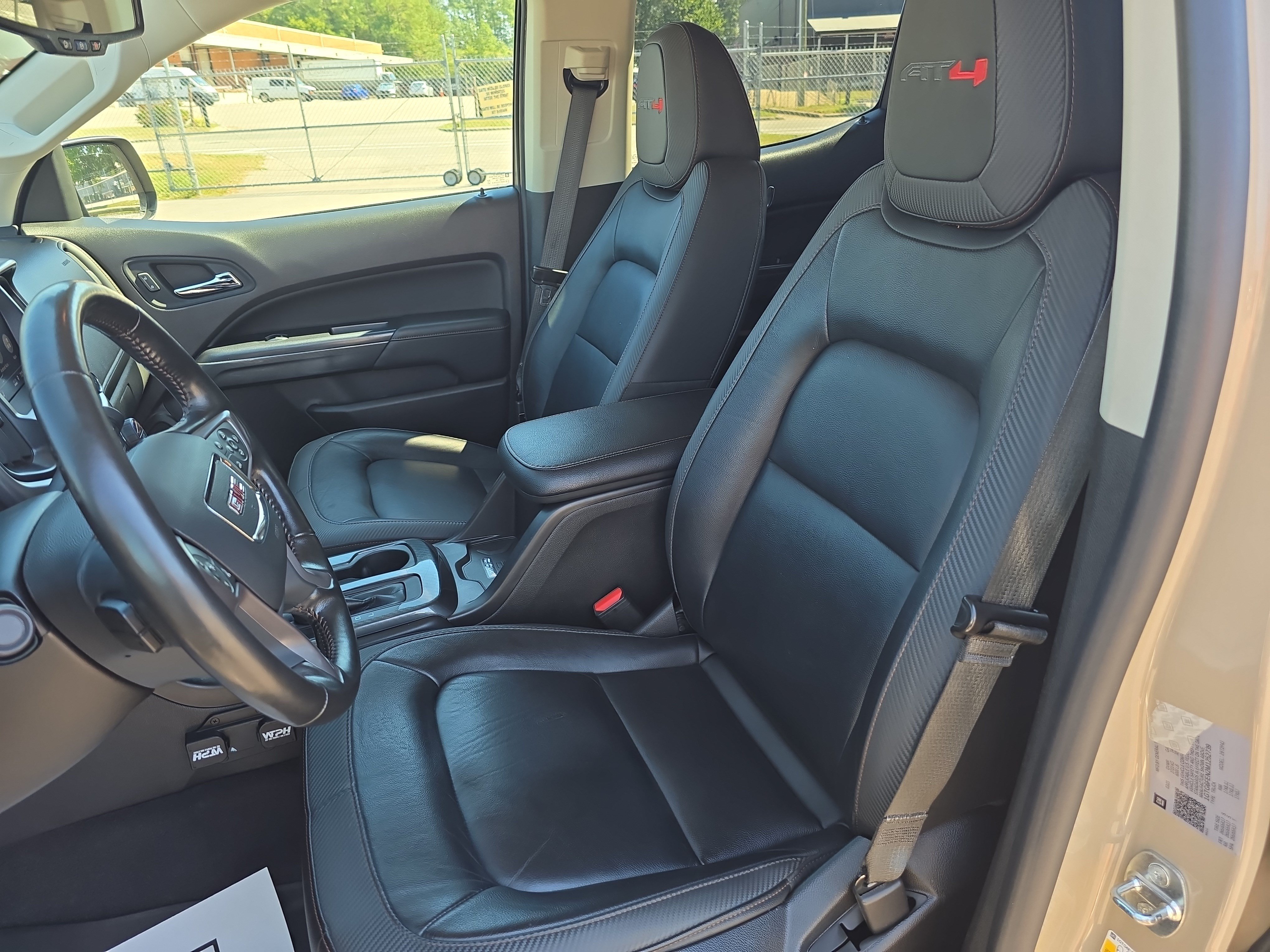 Used 2021 GMC Canyon AT4 AWD/4WD image 15