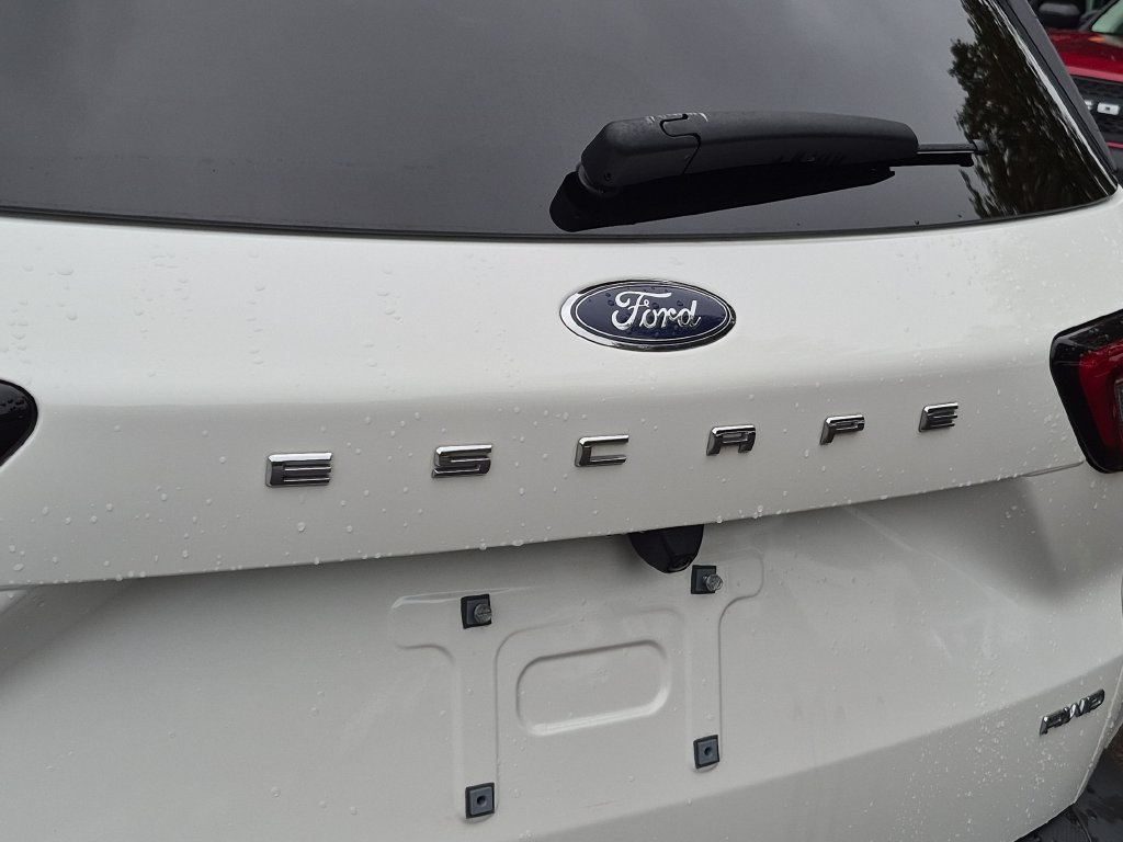 Certified 2023 Ford Escape Active AWD/4WD image 35