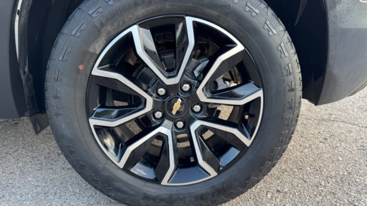 Used 2023 Chevrolet TrailBlazer ACTIV image 36