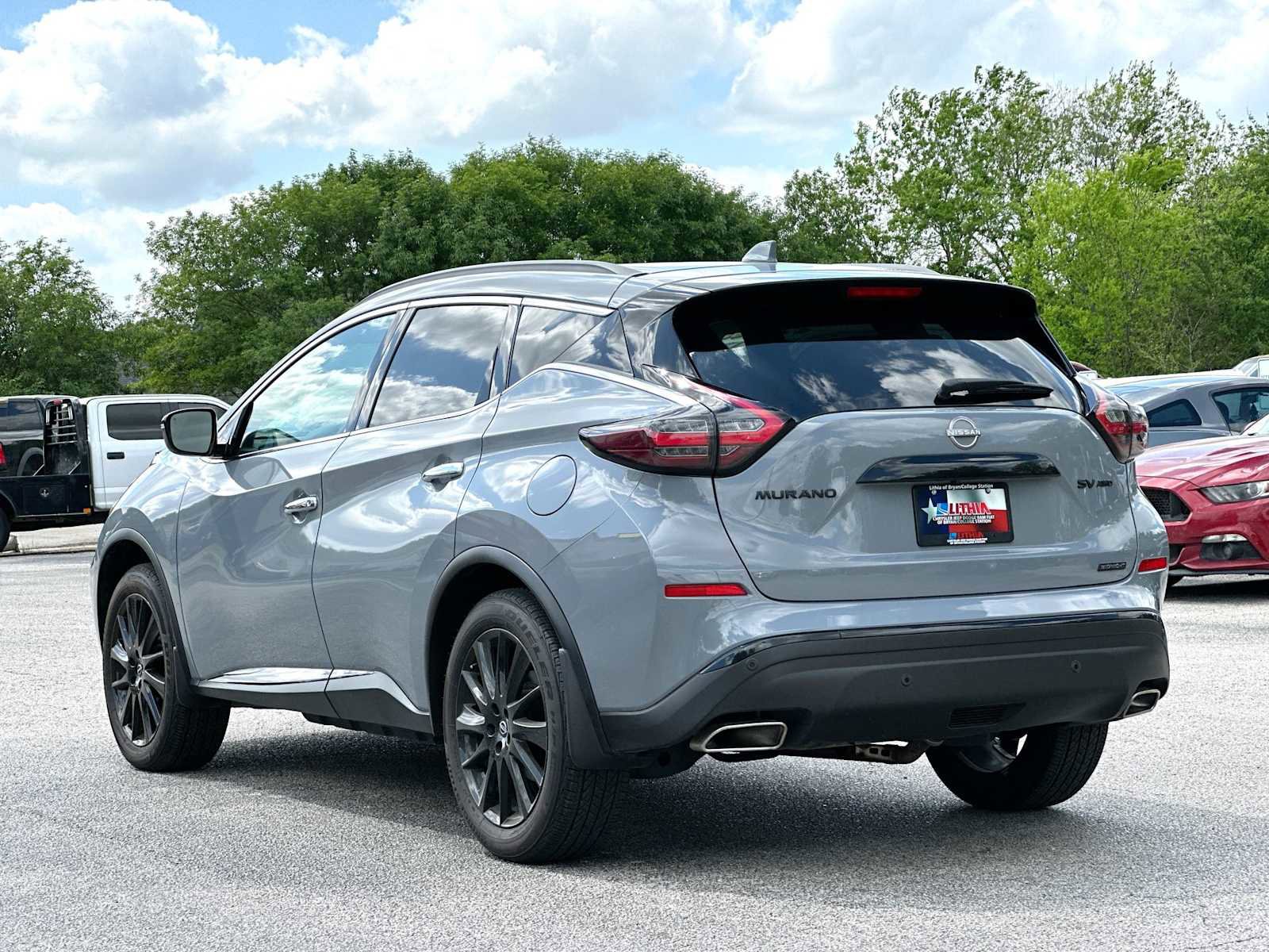 Used 2024 Nissan Murano SV w/ SV Midnight Edition Package image 13