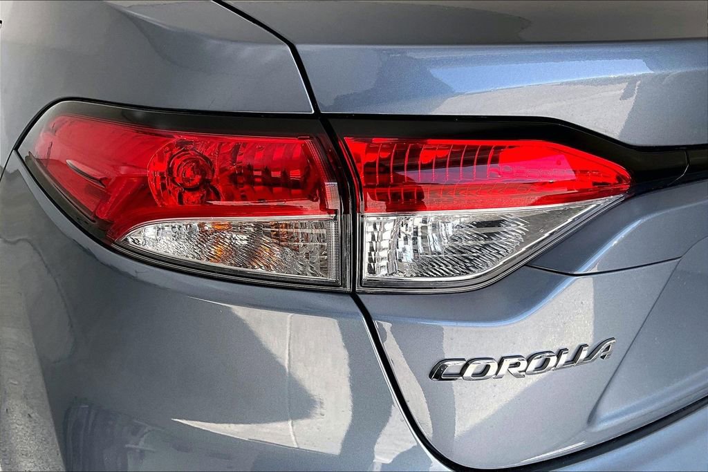 Used 2024 Toyota Corolla LE image 38