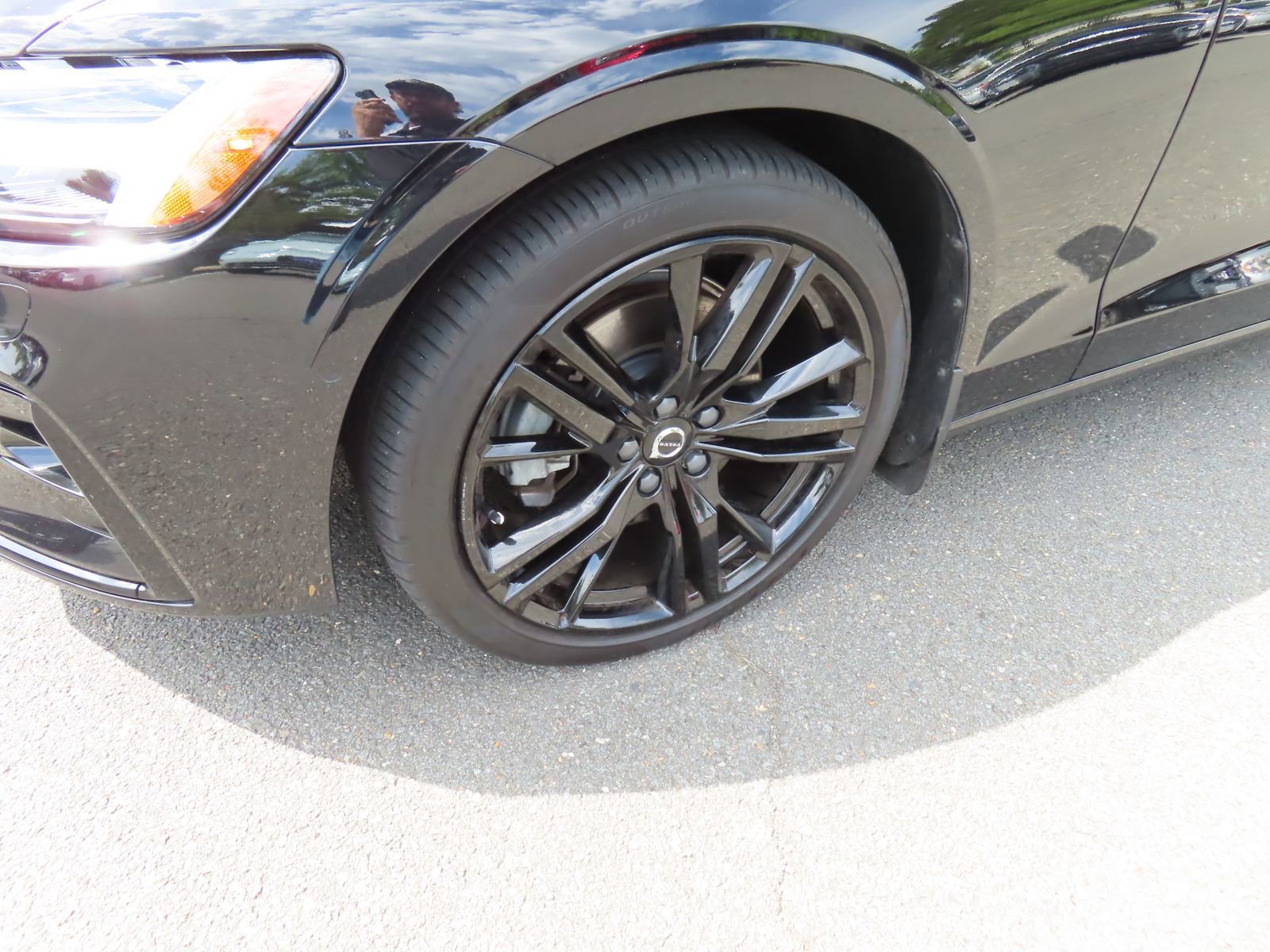 Used 2024 Volvo S60 B5 Plus w/ Climate Package AWD/4WD image 13