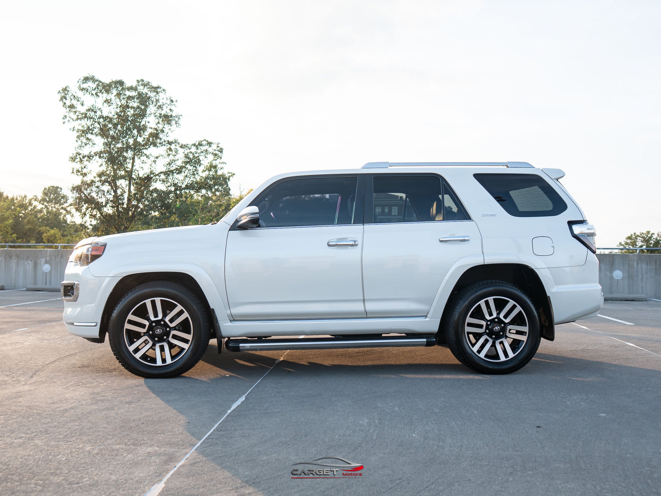 Used 2016 Toyota 4Runner Limited AWD/4WD image 4