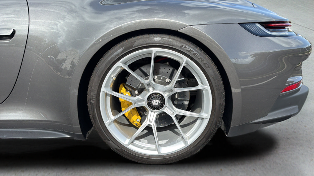 Used 2022 Porsche 911 GT3 RWD image 16