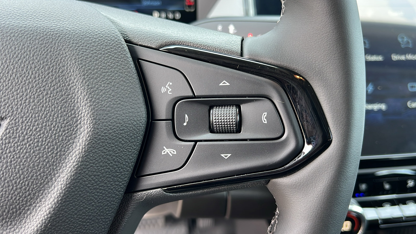 New 2027 Chevrolet Bolt RS w/ Technology Package FWD image 25