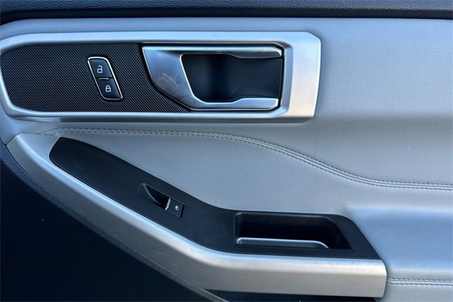 Used 2022 Ford Explorer XLT w/ Equipment Group 202A image 22