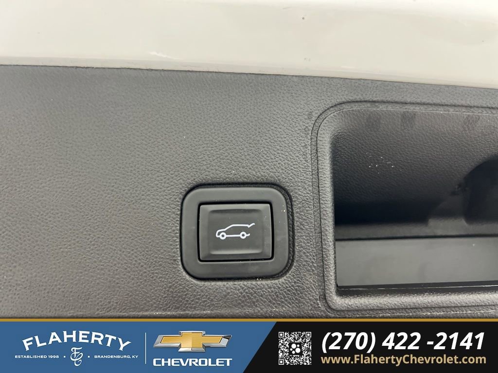 Used 2024 GMC Terrain AT4 w/ Tech Package image 21