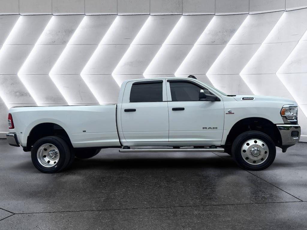 Used 2020 RAM 3500 Tradesman w/ Chrome Appearance Group AWD/4WD image 8
