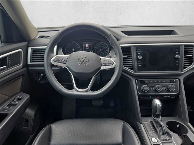 Used 2021 Volkswagen Atlas SE w/ Panoramic Sunroof Package FWD image 16