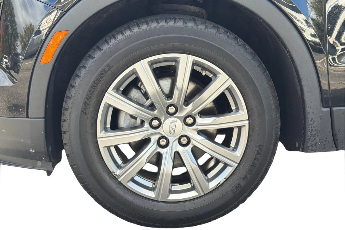 Used 2020 Cadillac XT4 Premium Luxury FWD image 25