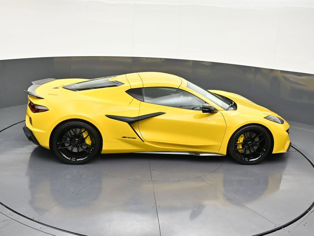 Used 2026 Chevrolet Corvette Z06 w/ Stealth Interior Trim Package image 20
