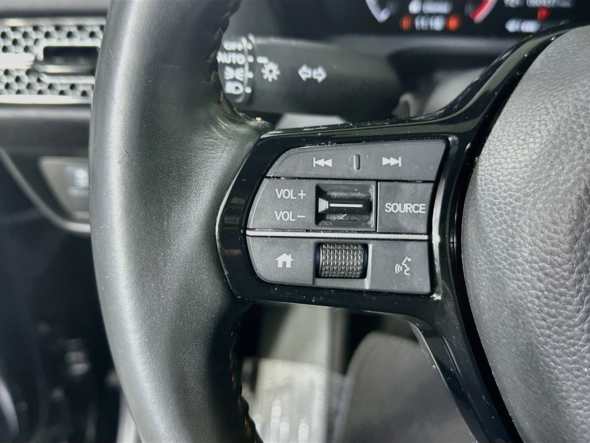 Used 2024 Honda HR-V Sport image 16