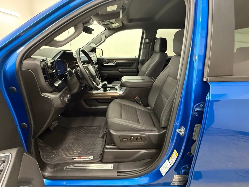 Used 2024 Chevrolet Silverado 1500 LT image 5