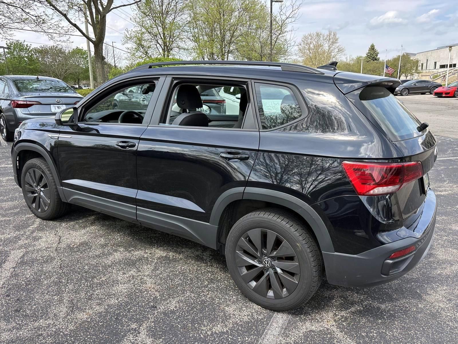 Used 2023 Volkswagen Taos S FWD image 6