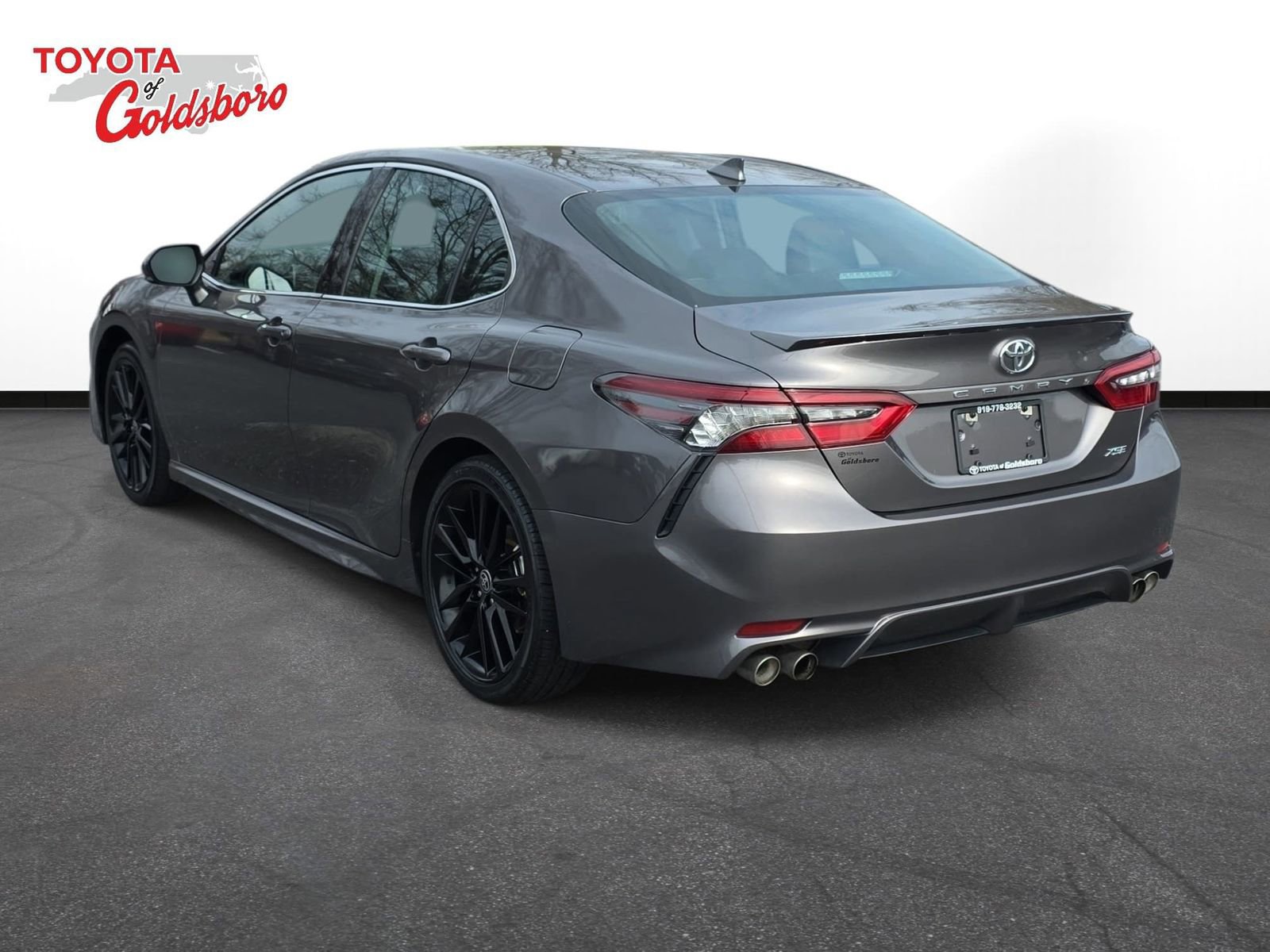 Used 2024 Toyota Camry XSE image 7