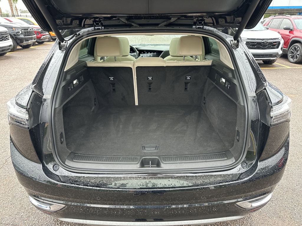 Used 2023 Buick Envision Avenir AWD/4WD image 24