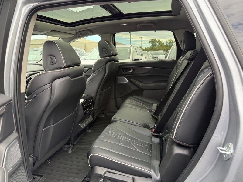 New 2026 Acura MDX w/ Advance Package image 5