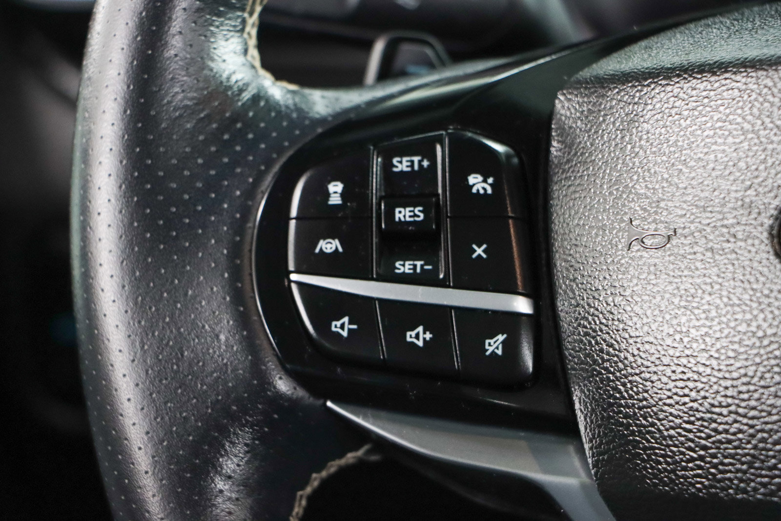 Used 2023 Ford Explorer ST w/ Equipment Group 401A image 13